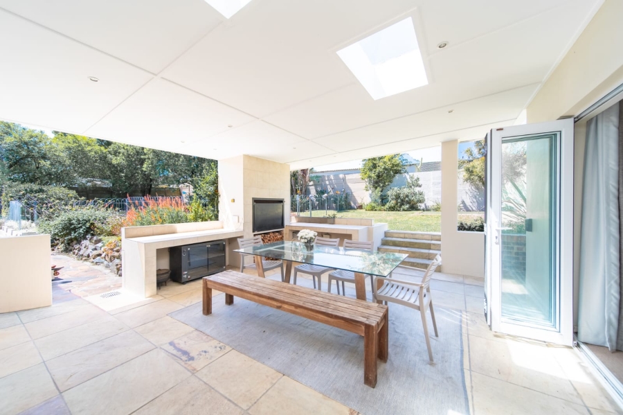 4 Bedroom Property for Sale in Beacon Bay Eastern Cape